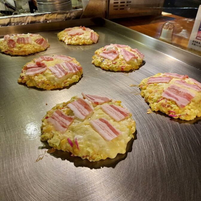 お好み焼き途中